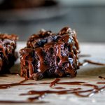 Crónicas de la Repostería: Del Caramelo Tostado de 1930 al Boniato en la Alta Cocina Casera